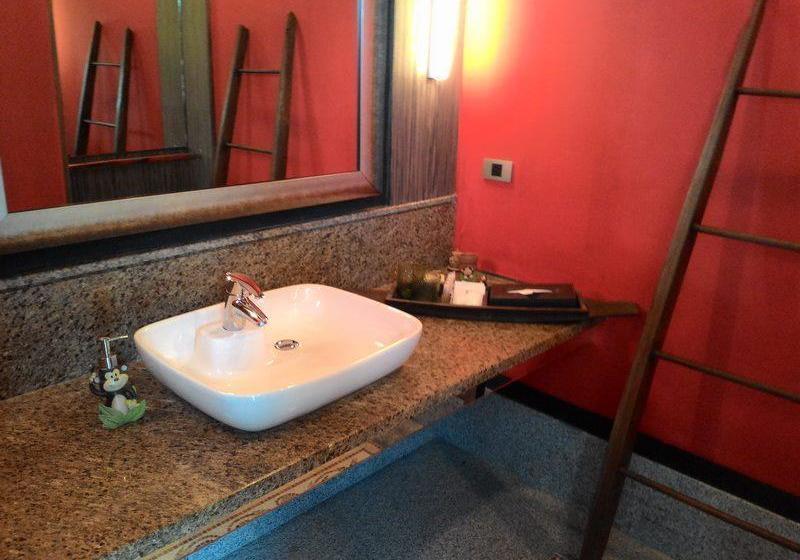 Hotel Papa Monkey Resort