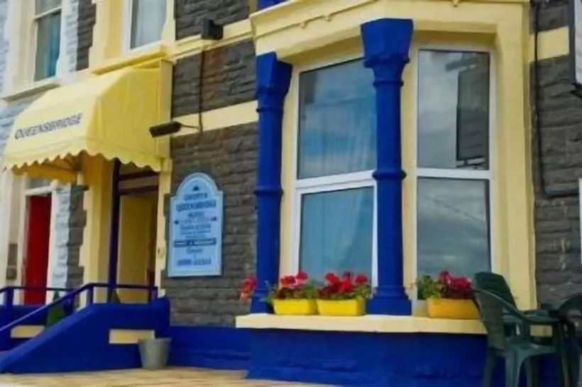 ホテル Queensbridge