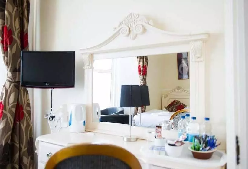 ホテル Queensbridge