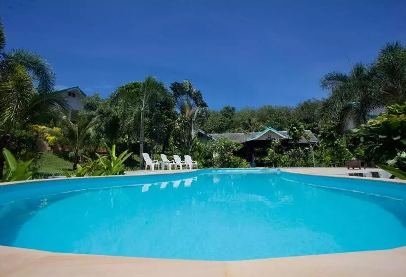 Hotelli Sea View Resort