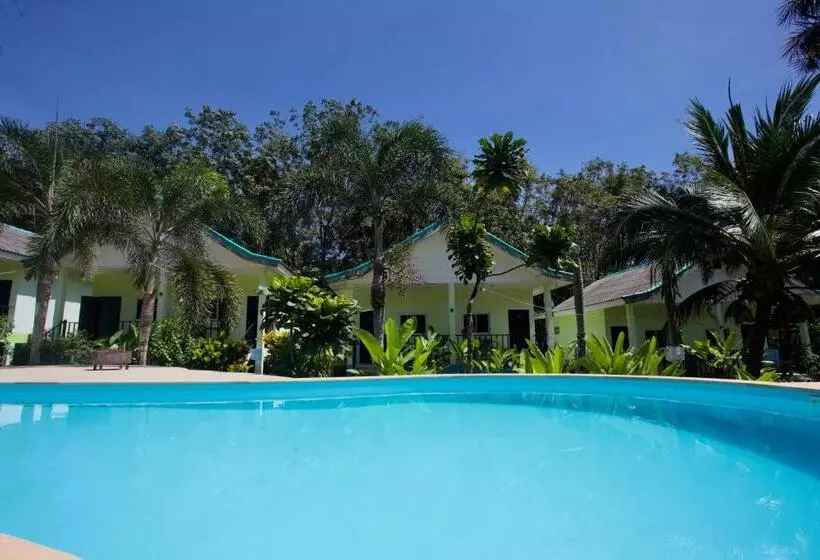 Hotelli Sea View Resort