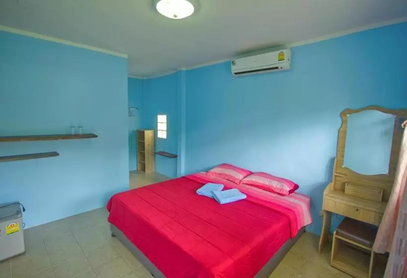 Hotelli Sea View Resort