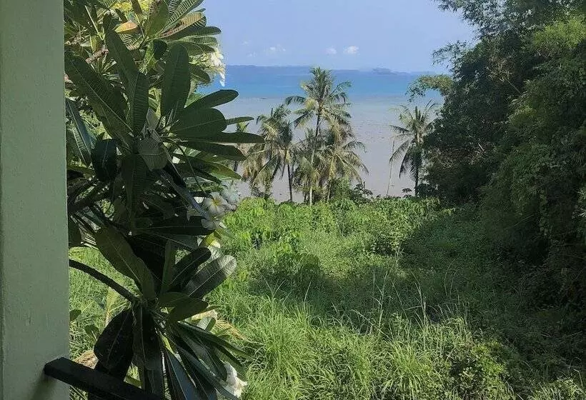 Hotelli Sea View Resort