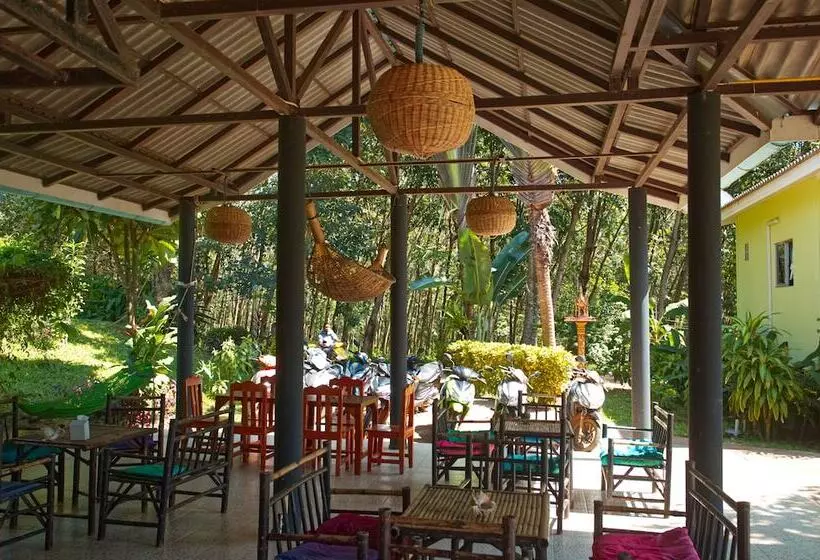 Hotelli Sea View Resort