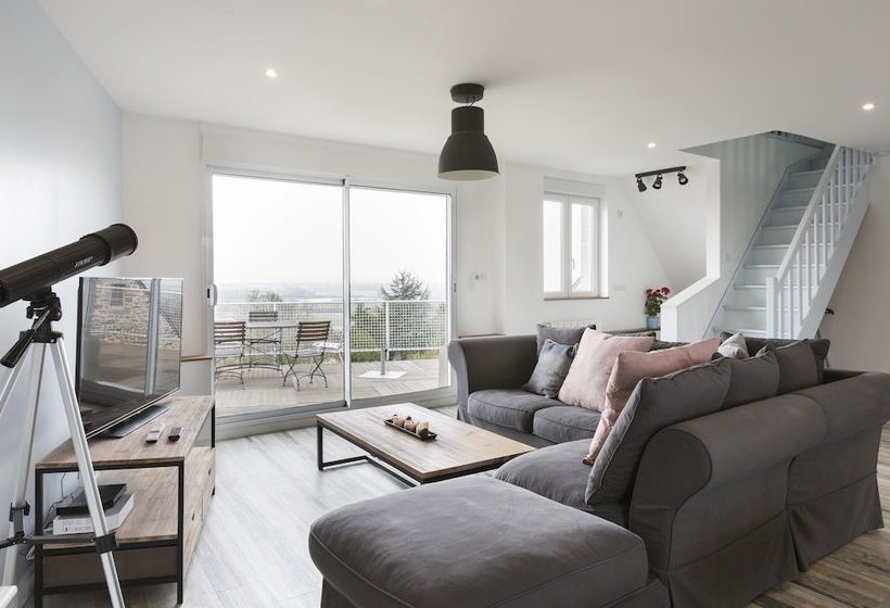 La Terrasse Du Montsaintmichel