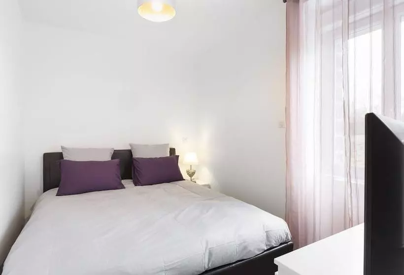 La Terrasse Du Montsaintmichel