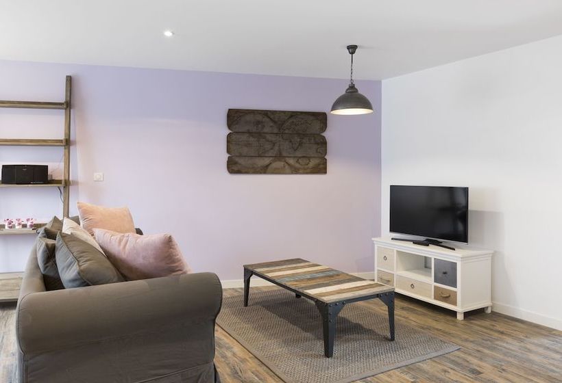 La Terrasse Du Montsaintmichel