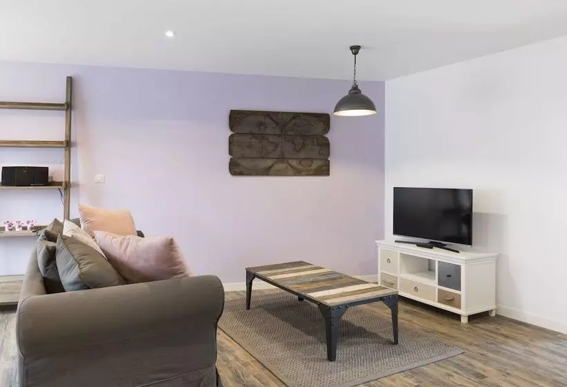 La Terrasse Du Montsaintmichel