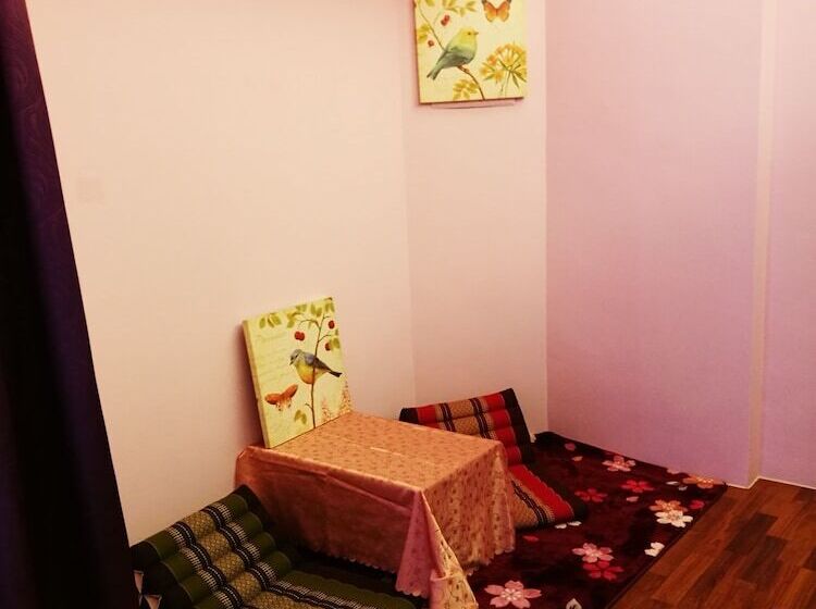 پانسیون 198 Red Hat B&b