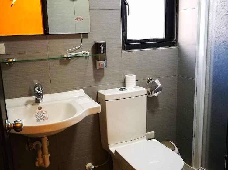 پانسیون 198 Red Hat B&b