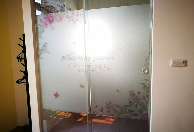 پانسیون 198 Red Hat B&b