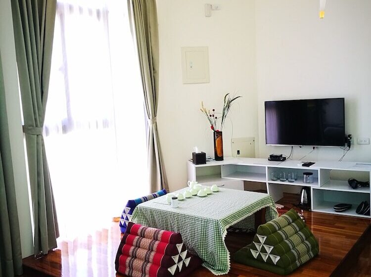 پانسیون 198 Red Hat B&b