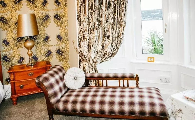 ペンション Alltavona Guest House