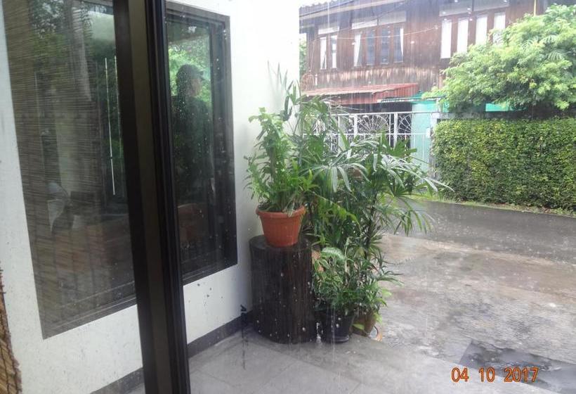 פנסיון Sarabu Guest House