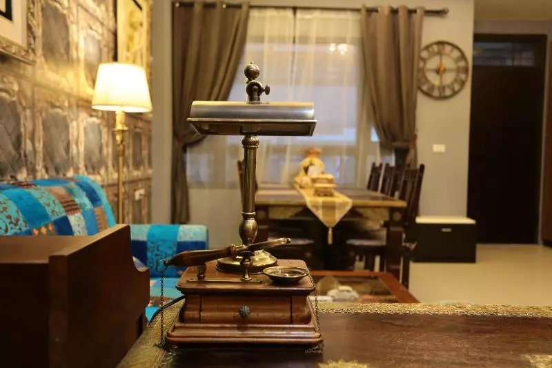 تختخواب و صبحانه Aria2 Home