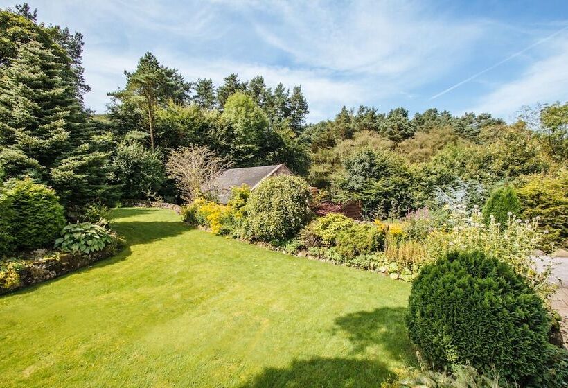 Aamiaismajoitus (B&B) Hen Cloud Cottage