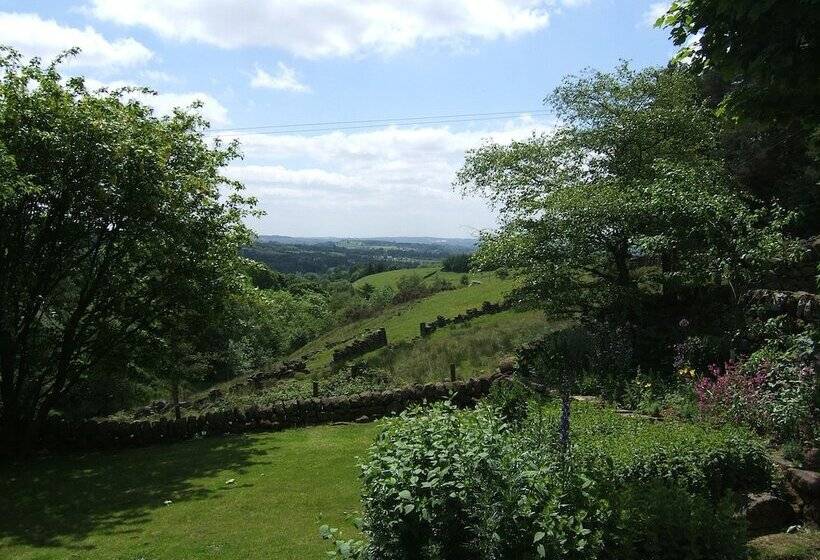 Aamiaismajoitus (B&B) Hen Cloud Cottage