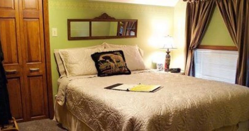 צימר J. Paule's Fenn Inn