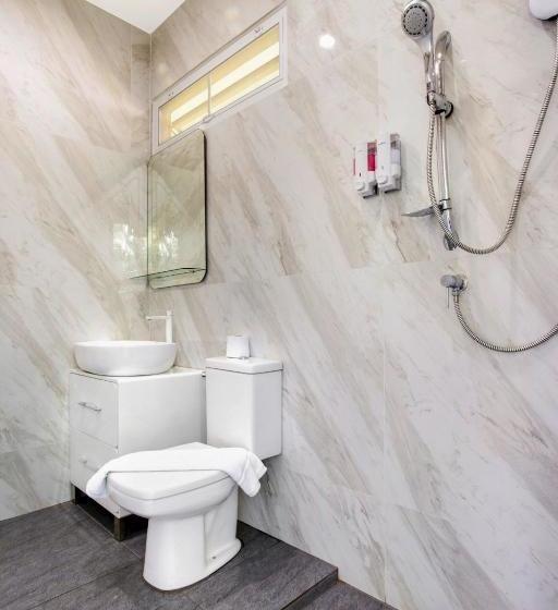 هتل Aquna Hua Hin Resort