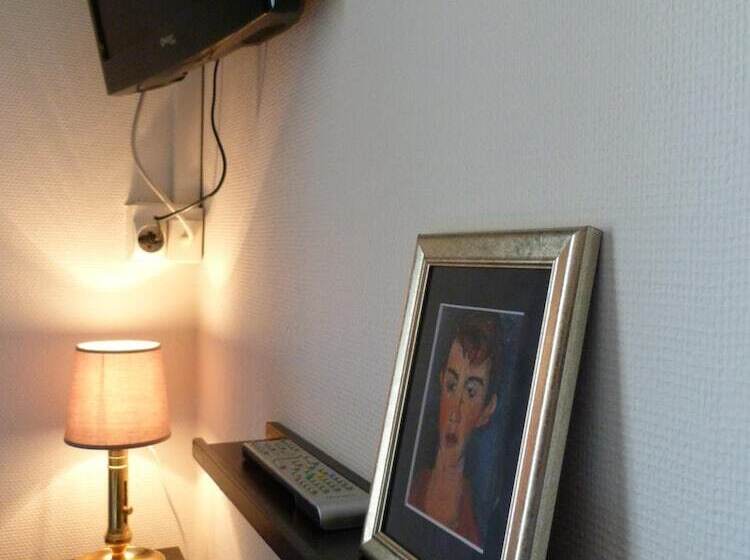 בית מלון כפרי Hôtel Le Bretagne