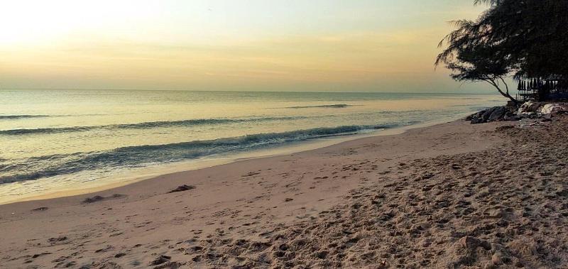 Hotell Irin Beach Chaam