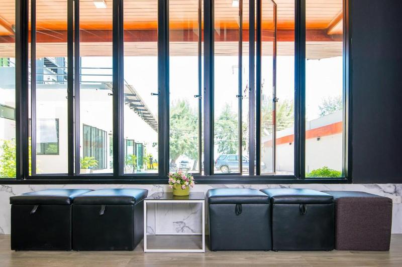 Hotell Irin Beach Chaam