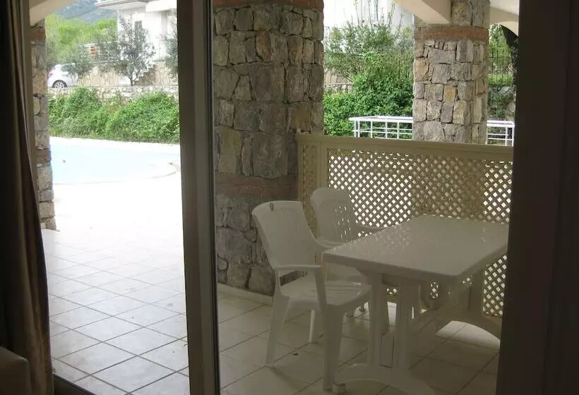 Orka Olivia Apartments