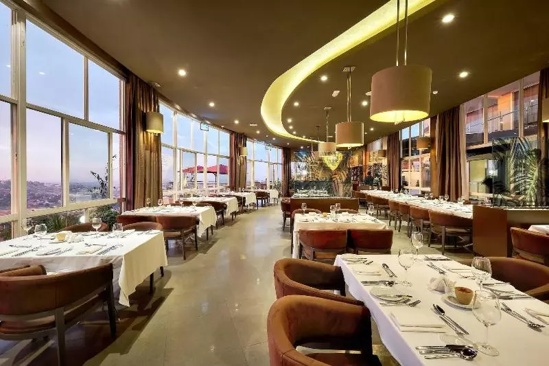 Protea Hotel By Marriott Kampala Skyz