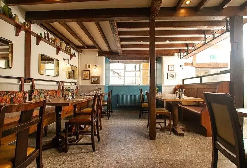 簡易ホテル The West Bay