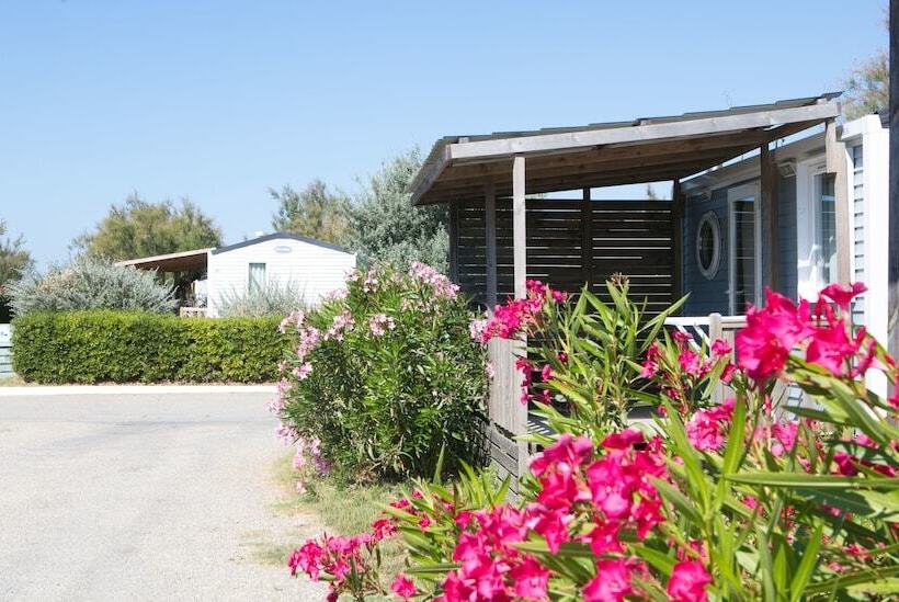 هتل Oh! Campings Le Clos Du Rhône