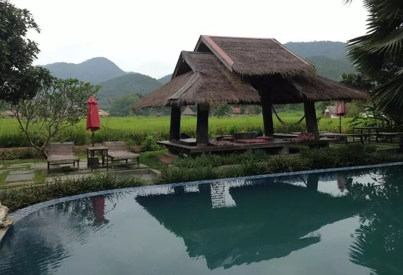 Hotelli Pai Chan Cottage & Cuisine