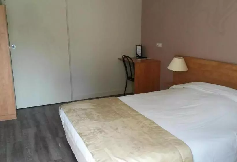 Hotelli Restaurant Creperie Du Chateau