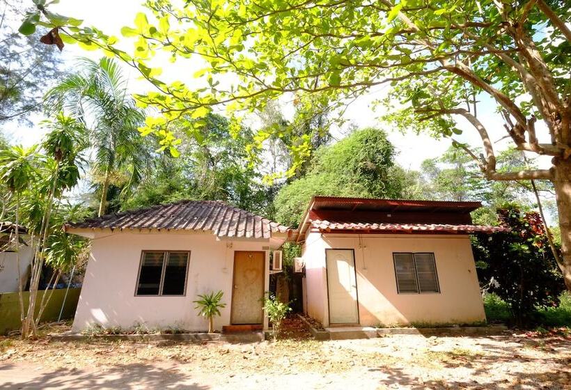 ホテル Sangthong Resort