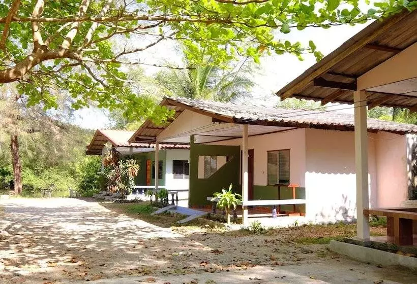 Hotelli Sangthong Resort