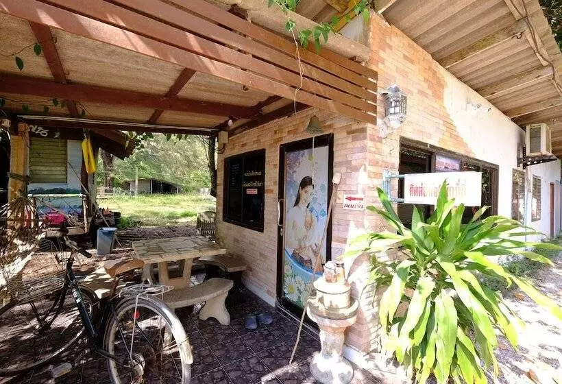 Hotelli Sangthong Resort