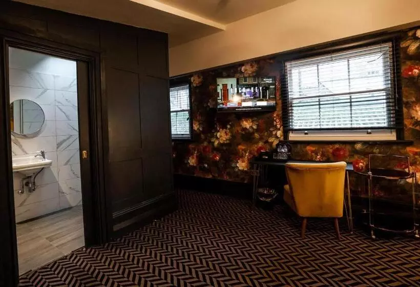 Lock And Key Boutique Hotel   Duke Street