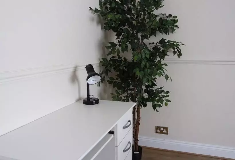 پانسیون Jaylets Budget Earl Shilton