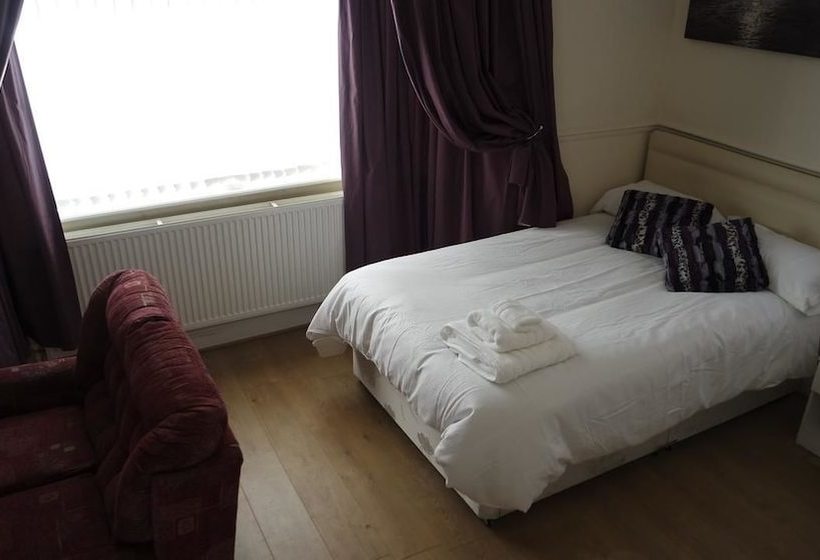 ペンション Jaylets Budget Earl Shilton