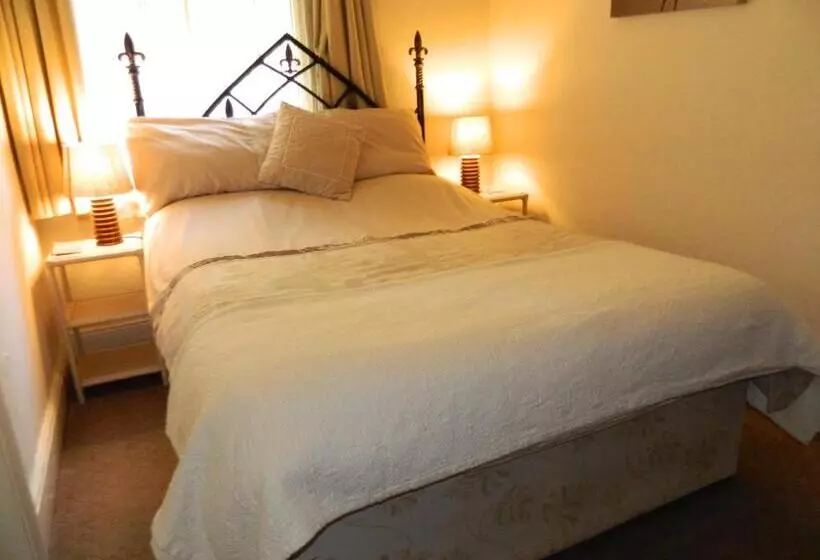 Majatalo Stoneway Guest House