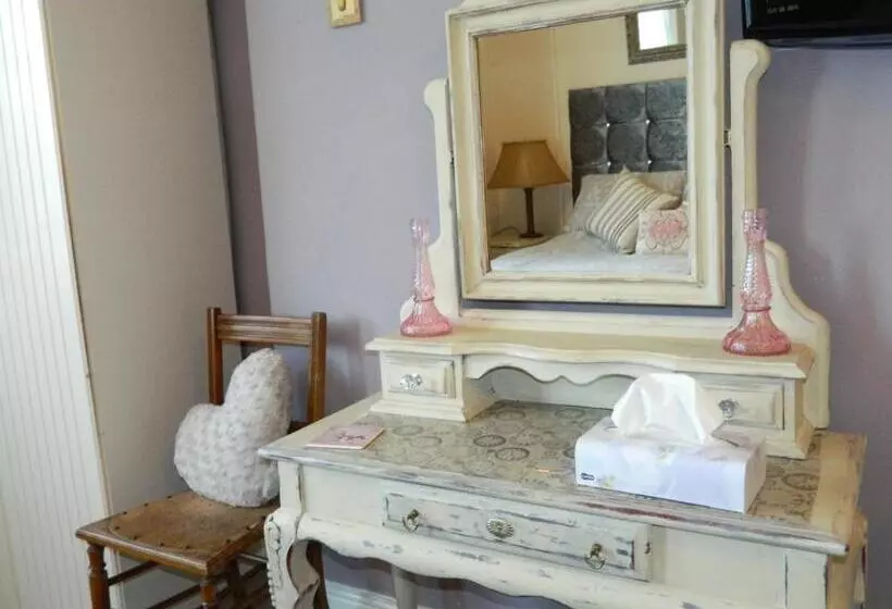 Majatalo Stoneway Guest House