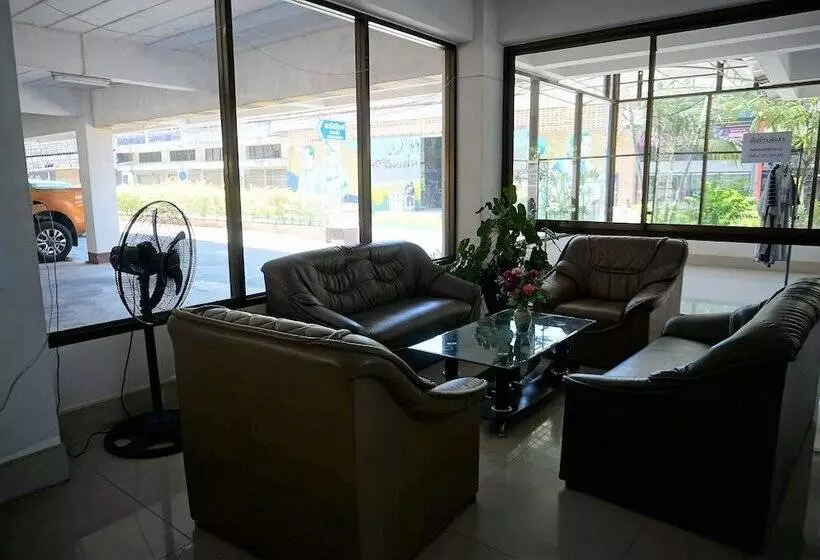 Premier Hotel Nakhonsithammarat