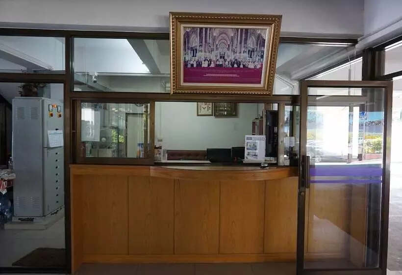 Premier Hotel Nakhonsithammarat