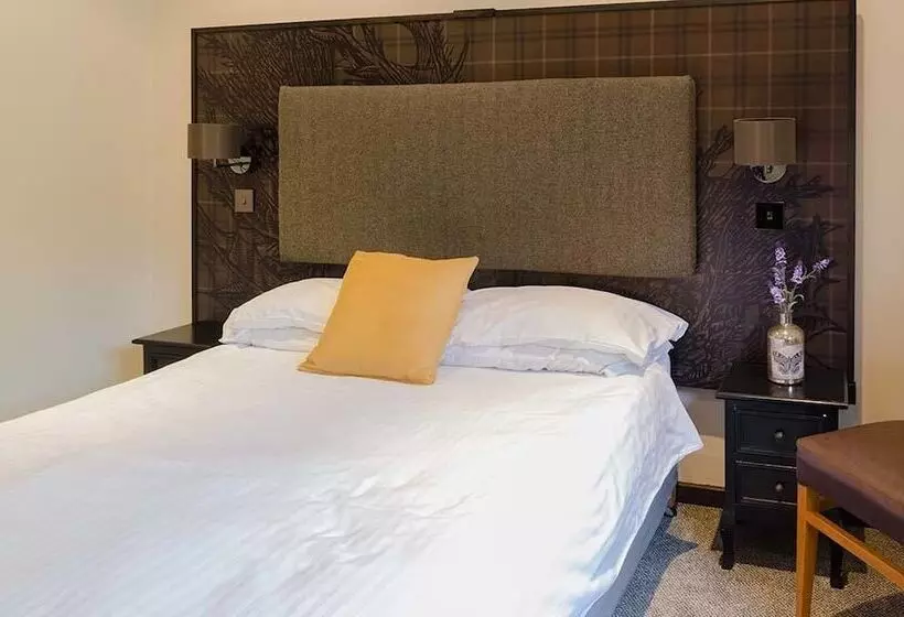 Thrums Hotel, Kirriemuir