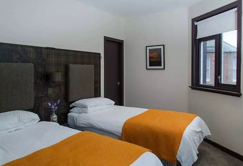 Thrums Hotel, Kirriemuir