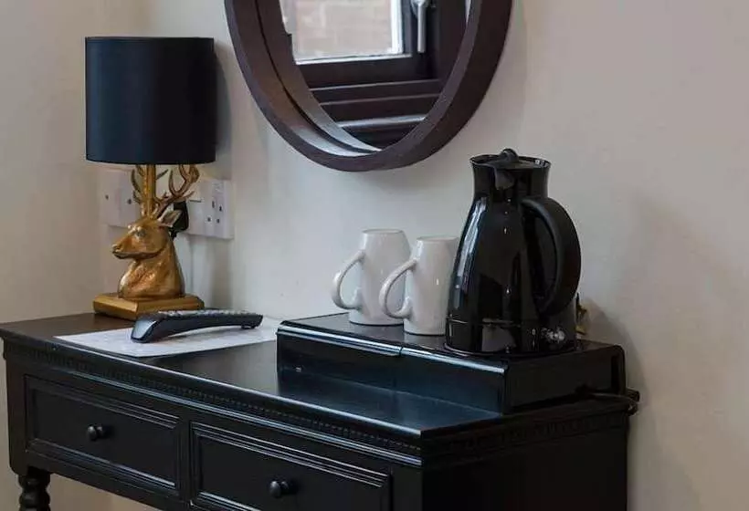 Thrums Hotel, Kirriemuir