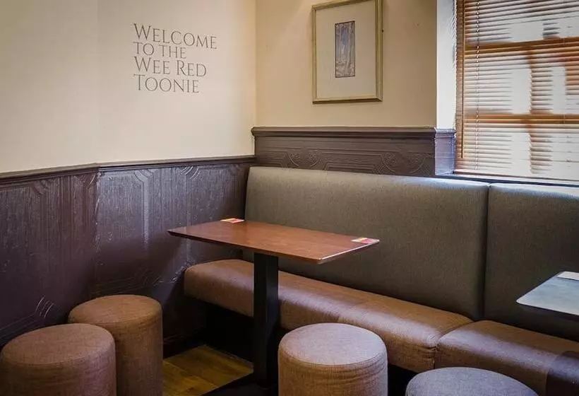 Thrums Hotel, Kirriemuir