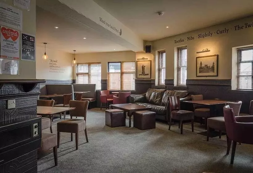 Thrums Hotel, Kirriemuir