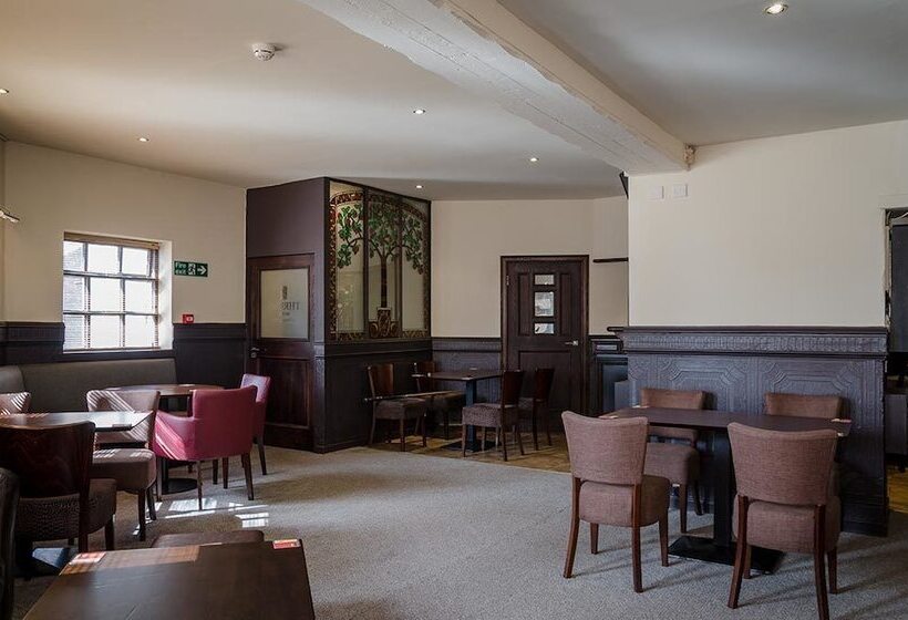 Thrums Hotel, Kirriemuir