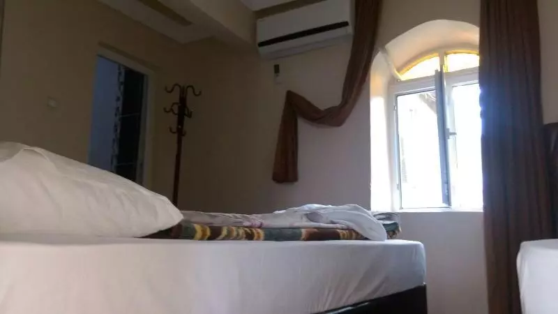 ユースホステル Karadut Pansiyon Nemrut