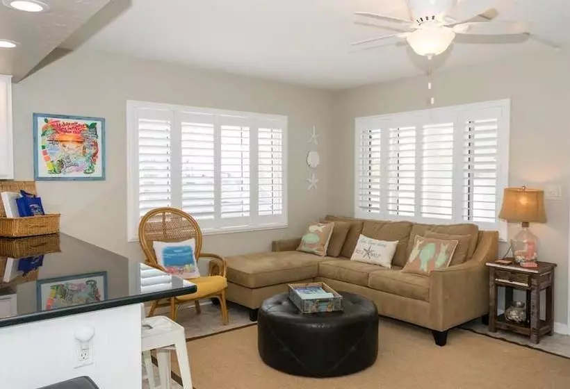 Am Beach Place Unit 3